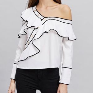 Assymeytic cold shoulder frill blouse